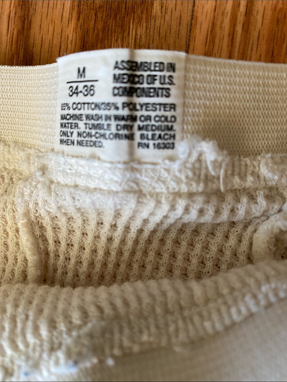 Men’s Indera Thermal Longjohns - Medium White and Navy Base Layer - Picture 3 of 10